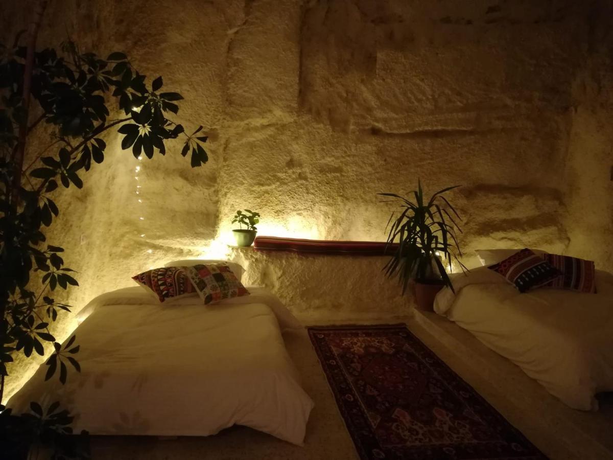 7 Caves Hotel Al Jāyah Exteriör bild